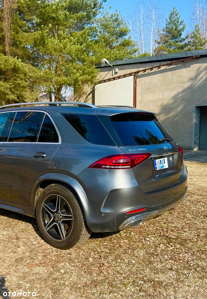 Mercedes-Benz GLE 300 d 4-Matic - 2