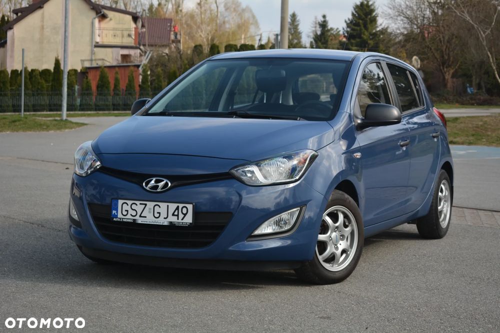 Hyundai i20 - 20