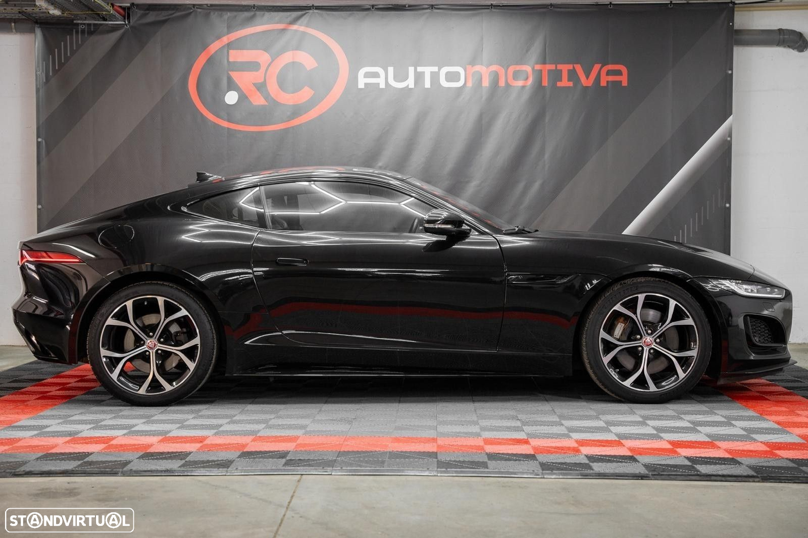 Jaguar F-Type 2.0 i4 R-Dynamic Black - 10