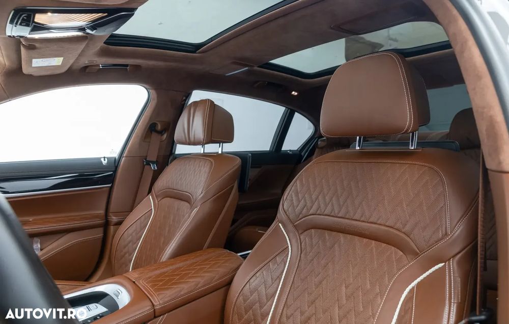 BMW Seria 7 745Le xDrive AT PHEV - 31