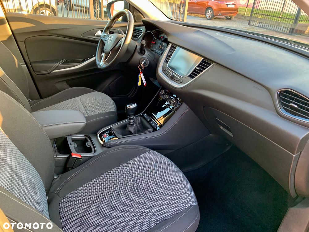 Opel Grandland X - 21
