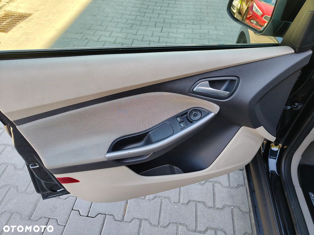 Ford Focus 1.6 Gold X (Trend) - 13