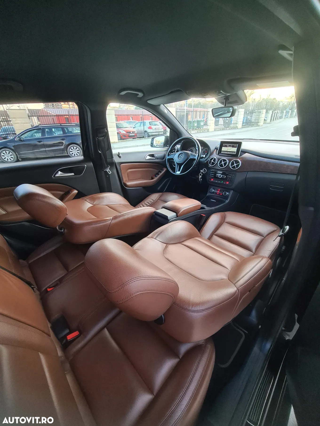 Mercedes-Benz B 200 CDI (BlueEFFICIENCY) 7G-DCT - 21
