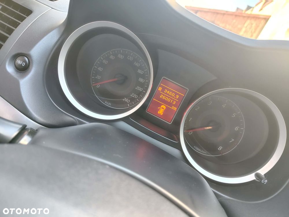 Mitsubishi Lancer 1.5 Inform - 20