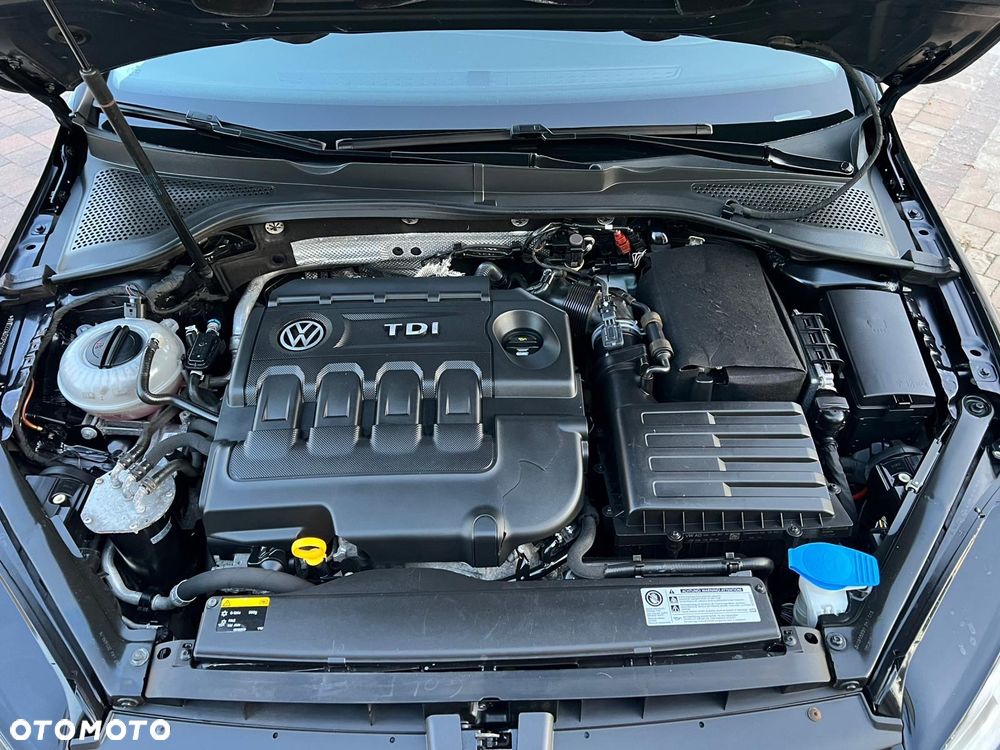 Volkswagen Golf 1.6 TDI SCR Comfortline - 22