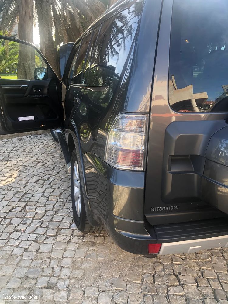 Mitsubishi Pajero 3.2 DI-D Instyle Navi AT - 22