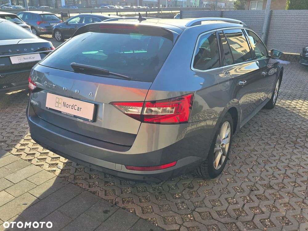 Skoda Superb 1.5 TSI Ambition DSG - 10