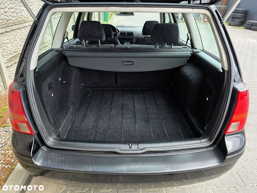 Volkswagen Golf - 25