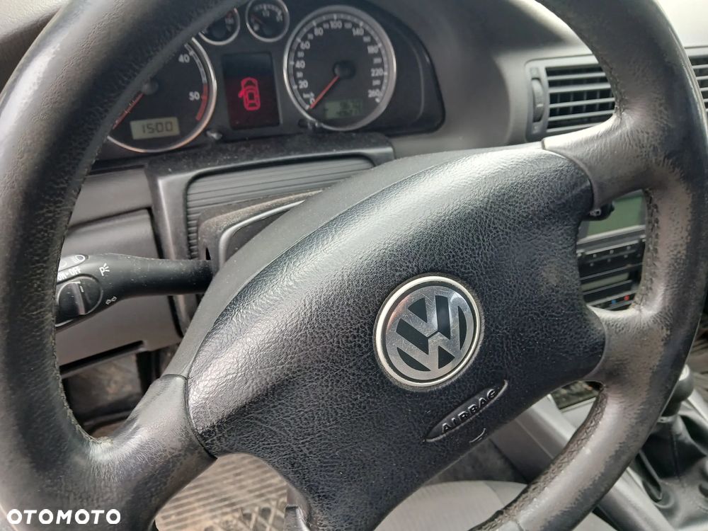 volkswagen passar B5 lift variant fotel fotele kanapa deska kokpit podsufitka boczek boczki klamka - 4