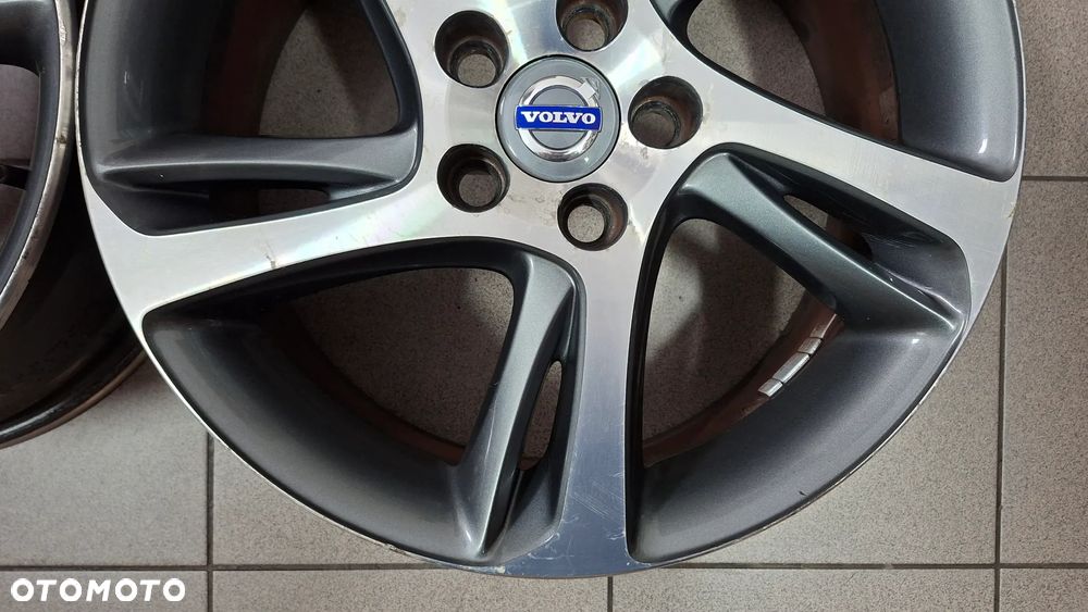 Felgi Aluminiowe 17 Volvo S40 V50 C30 5x108 ET 52.5 - 6