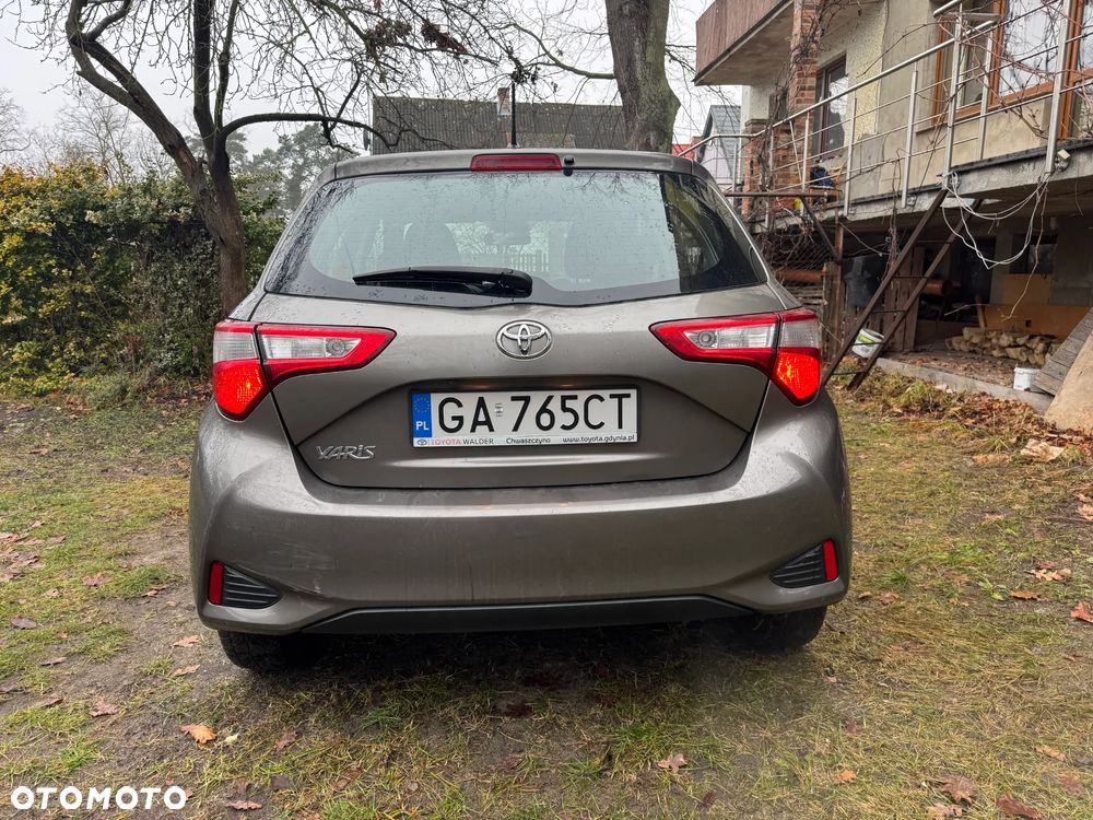 Toyota Yaris 1.5 Active - 10