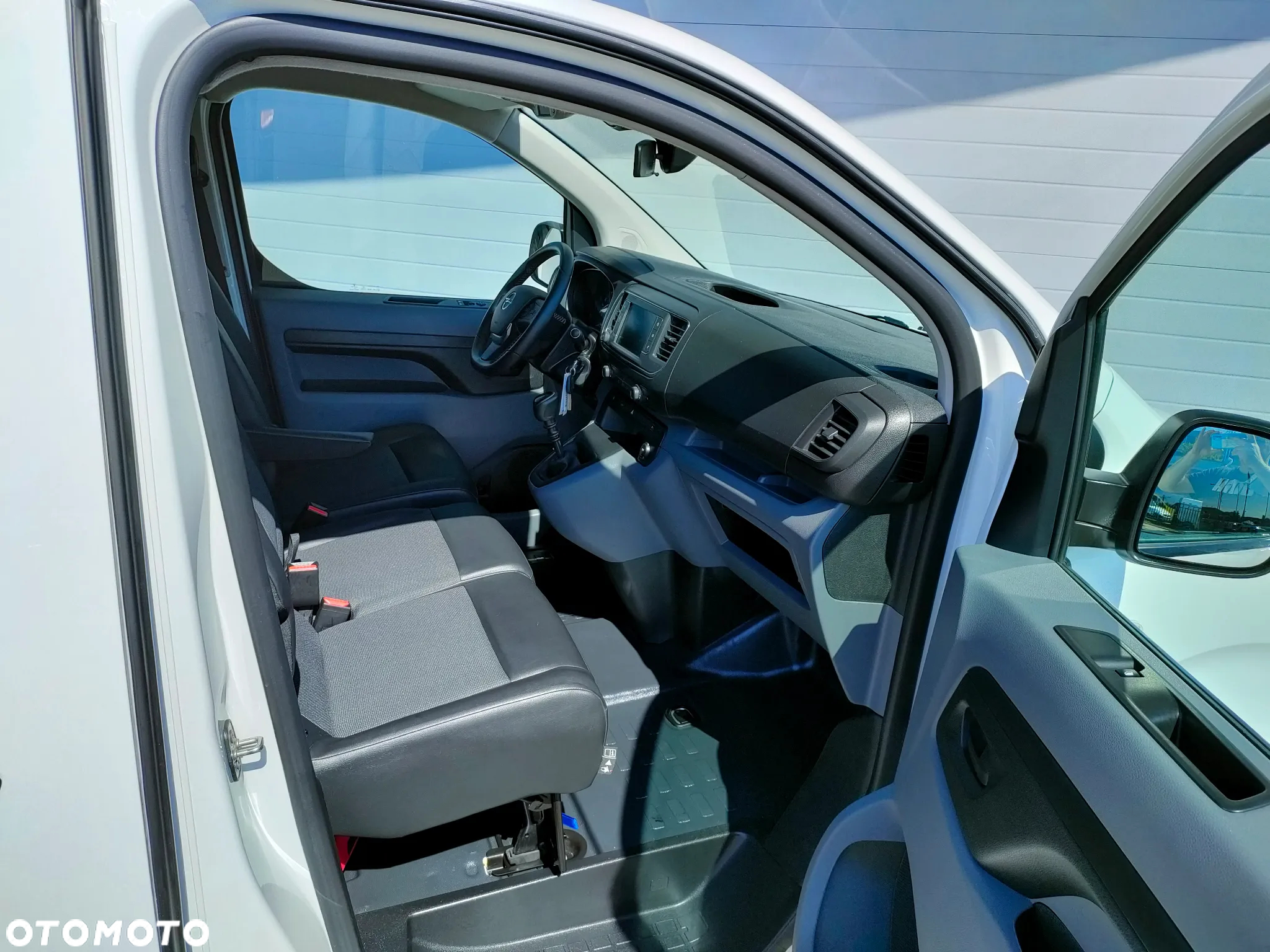 Opel Vivaro - 20
