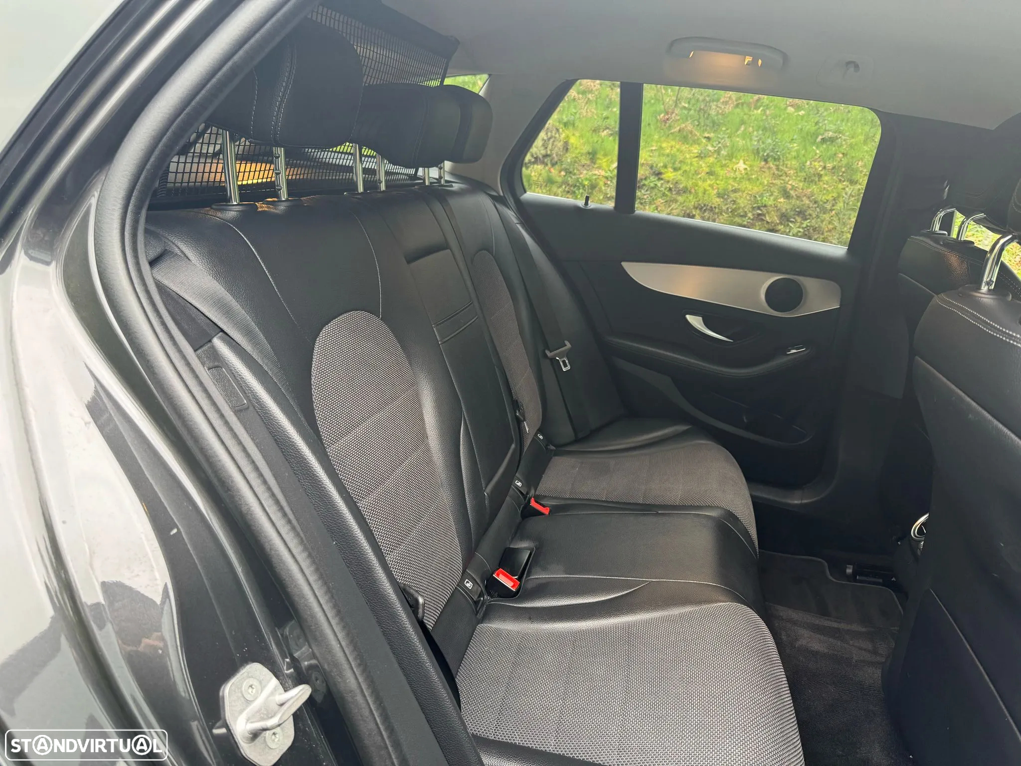 Mercedes-Benz C 300 - 16