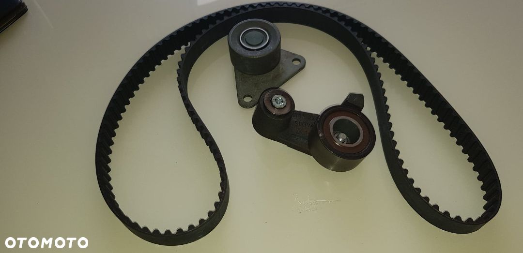 ZESTAW ROZRZADU RENAULT LAGUNA 2,0 16V 95-03/2001 / VOLVO 850/C70/S40/S70/V40/V70 - 1