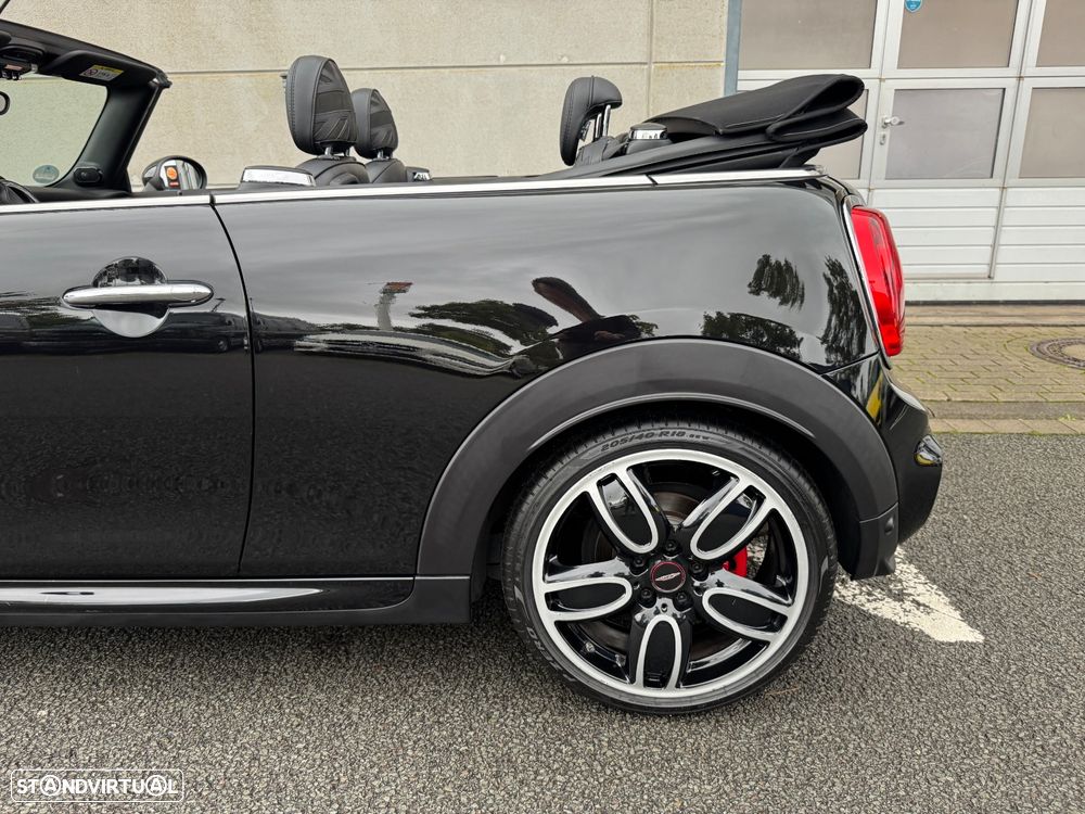 MINI Cabrio John Cooper Works Auto Desportiva - 24