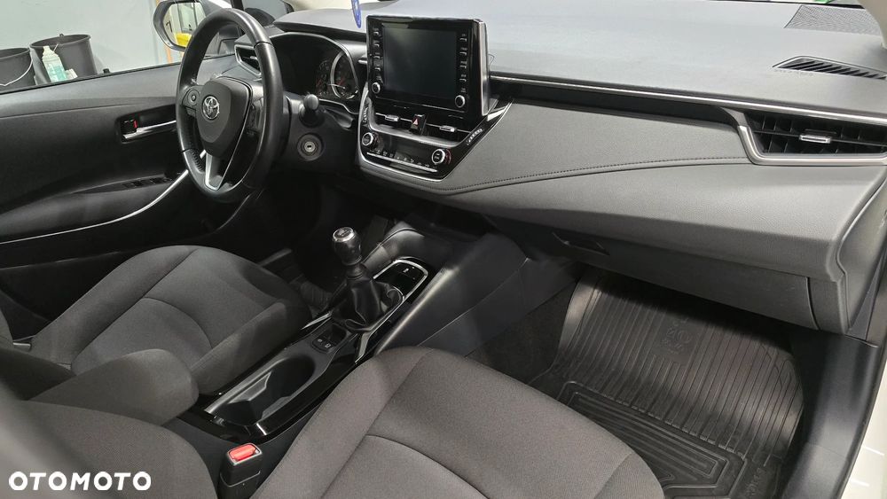 Toyota Corolla 1.6 Active - 9