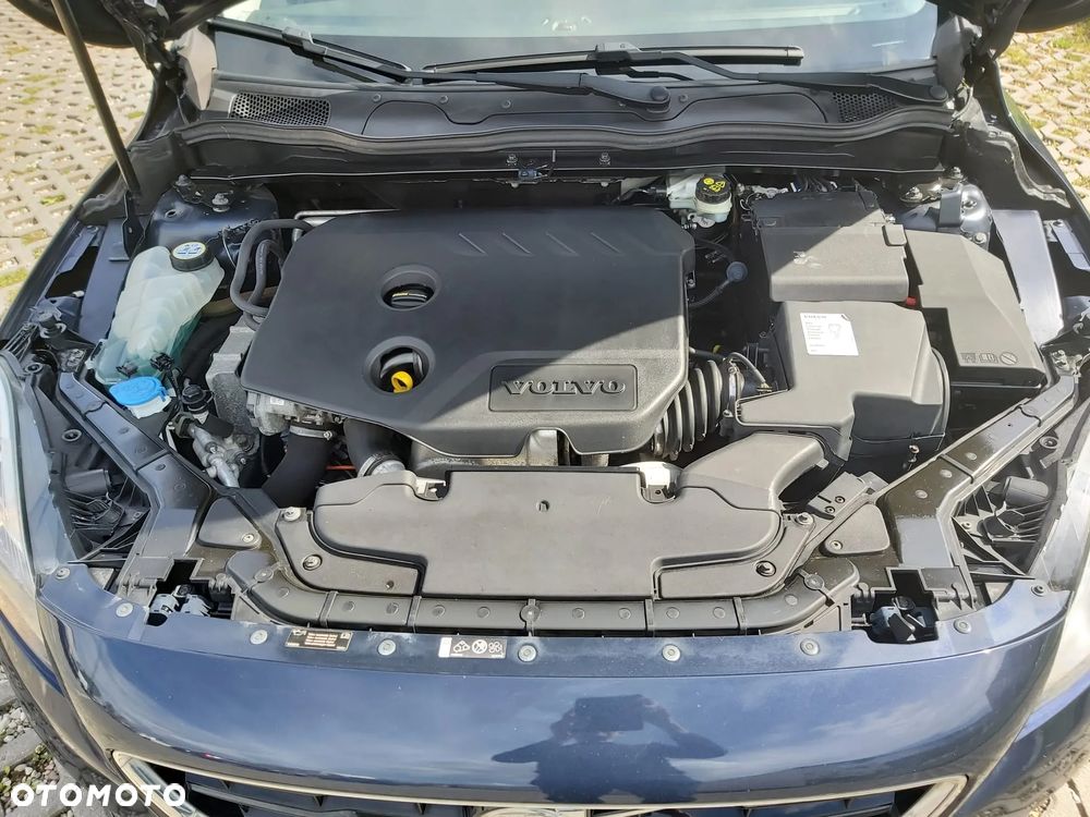 Volvo V40 D2 You - 36