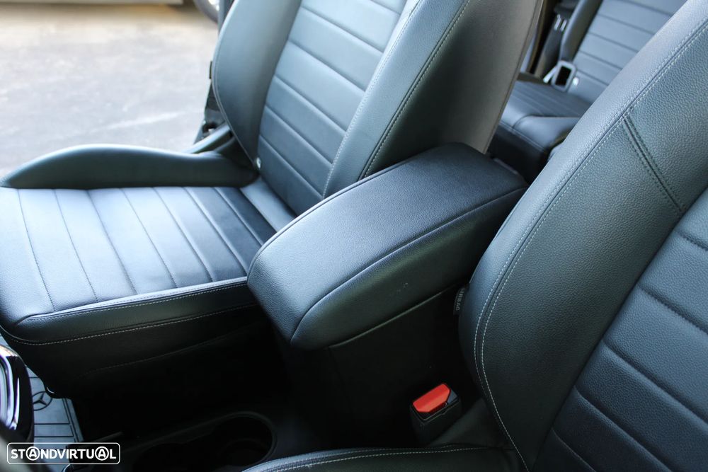 Mercedes-Benz T 180 d Auto Progressive - 39
