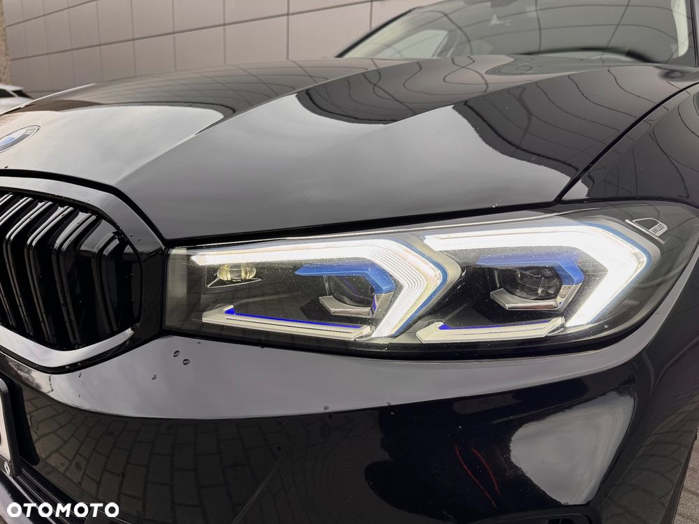 BMW Seria 3 320i xDrive M Sport - 11