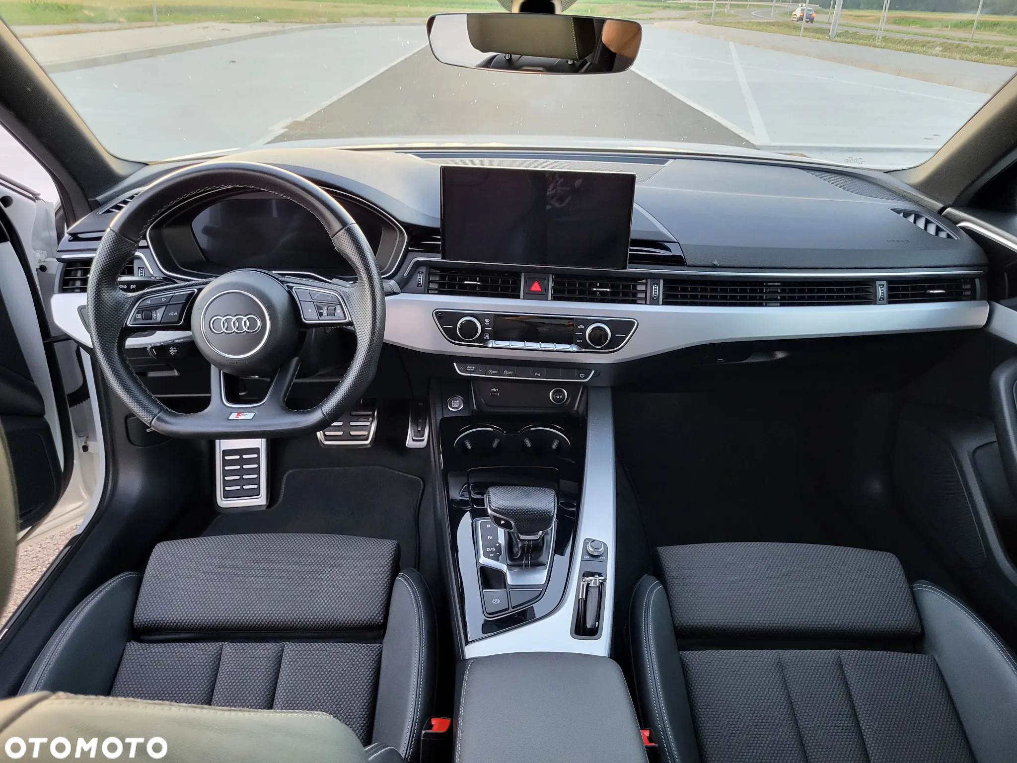 Audi A4 40 TDI S tronic S line - 27