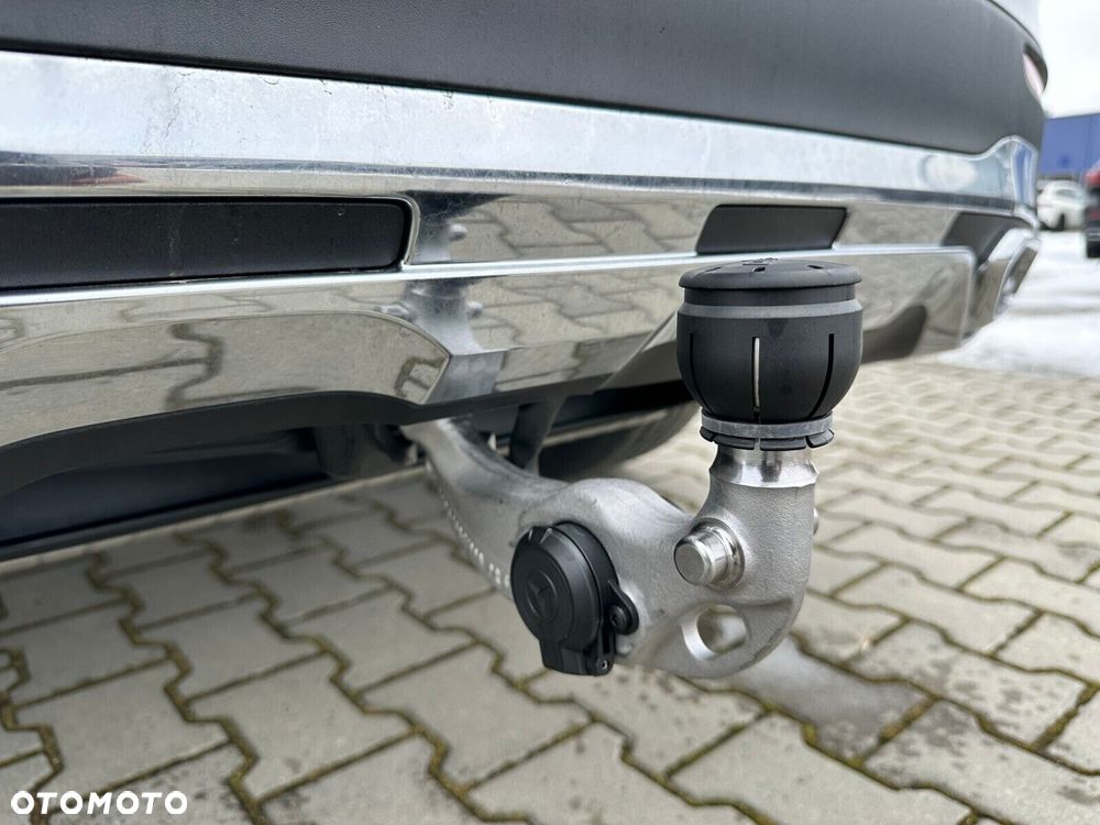 Mercedes-Benz GLC - 22