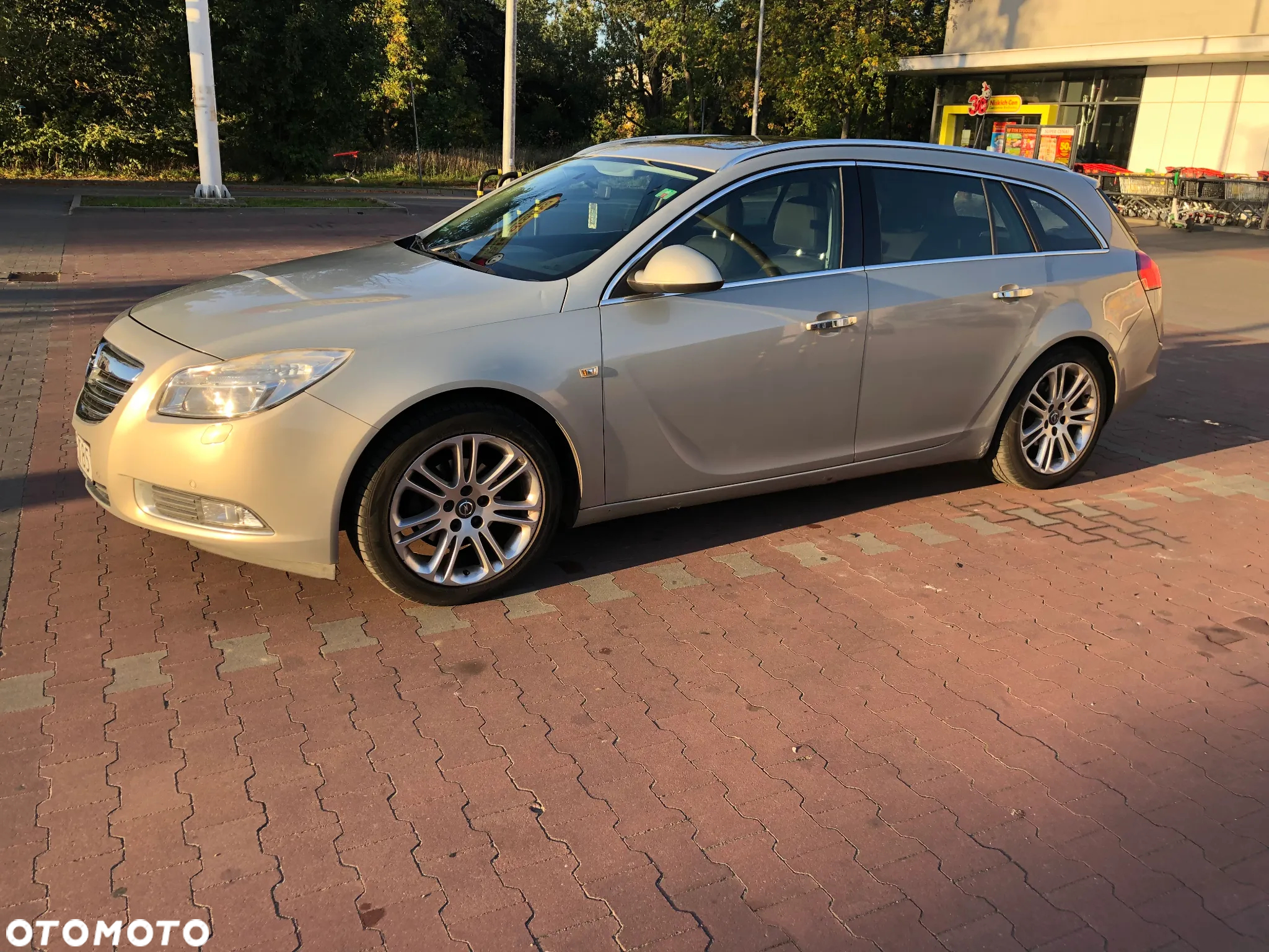 Opel Insignia 1.8 - 4