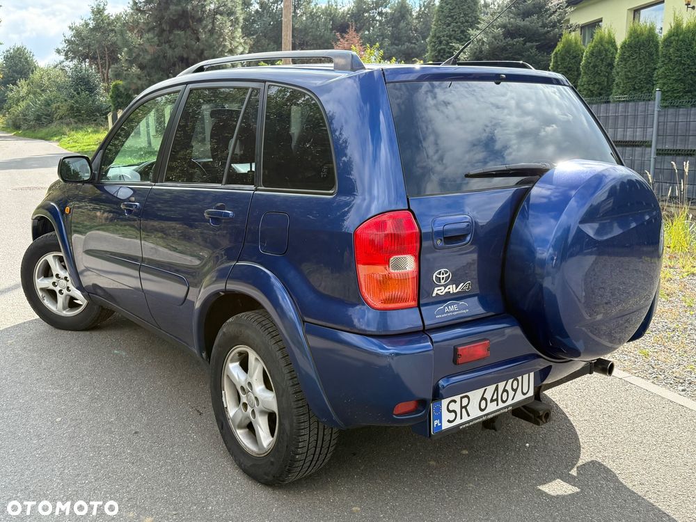 Toyota RAV4 2.0 VVT-i 4x4 - 4