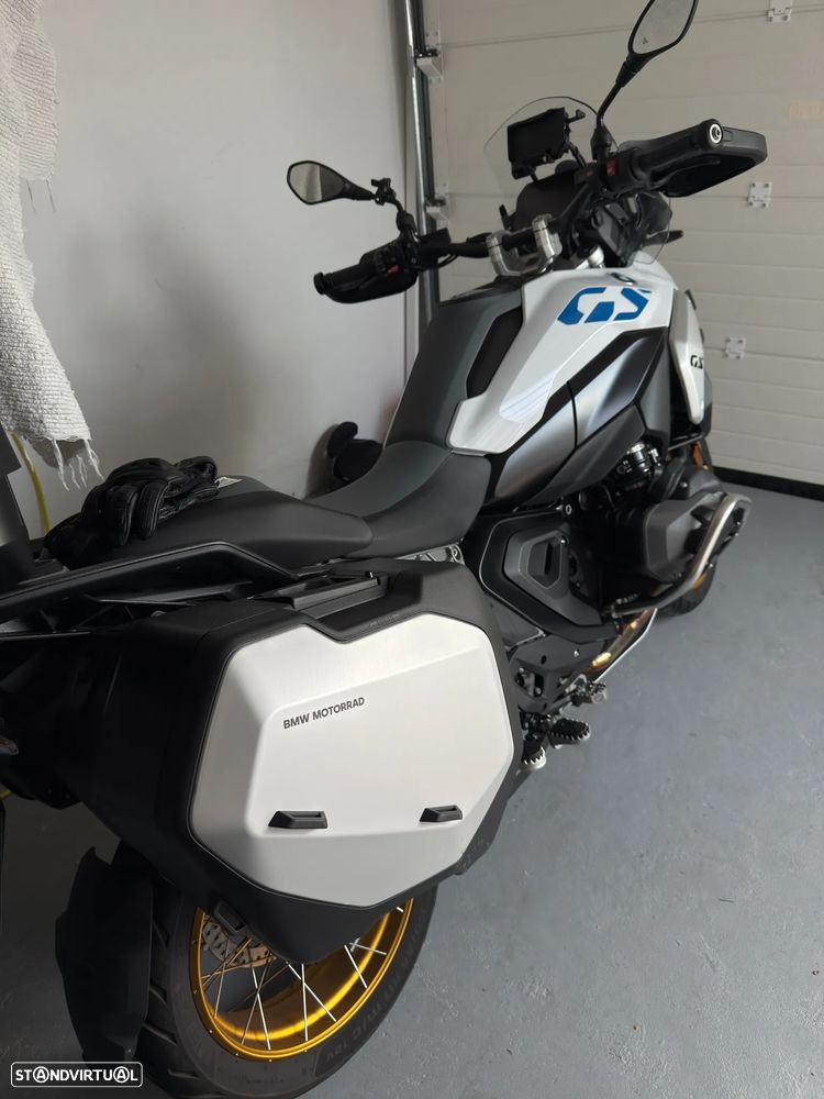 BMW R 1300 GS Adventure - 4