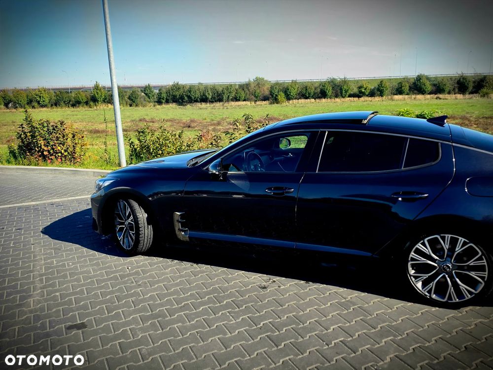 Kia Stinger 2.0 T-GDI GT Line - 10