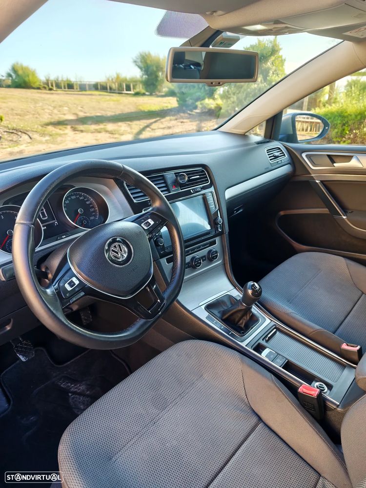 VW Golf 1.6 TDi BlueMotion Confortline - 4
