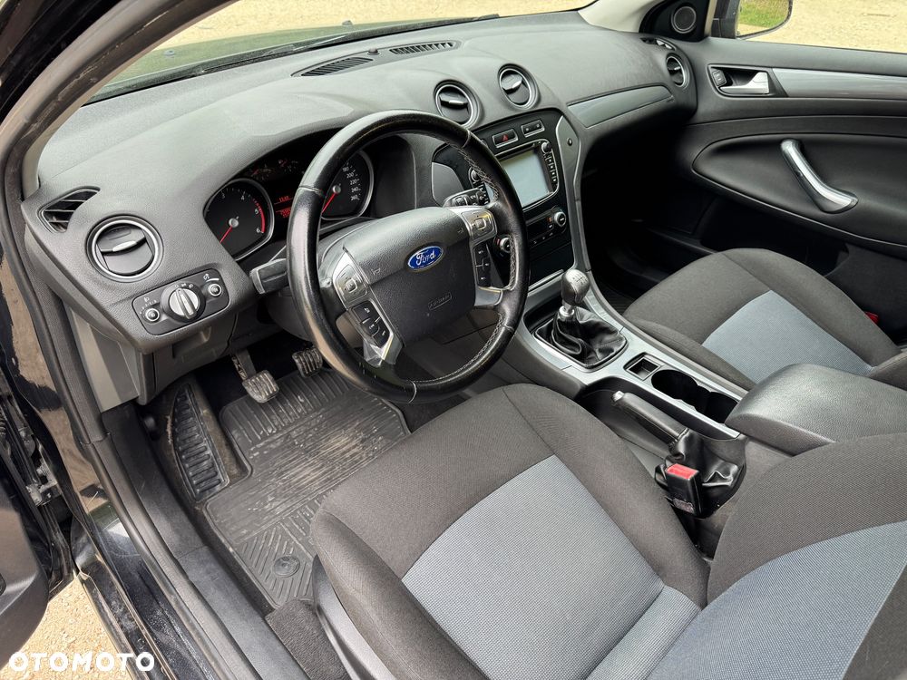 Ford Mondeo 2.0 TDCi Trend - 9