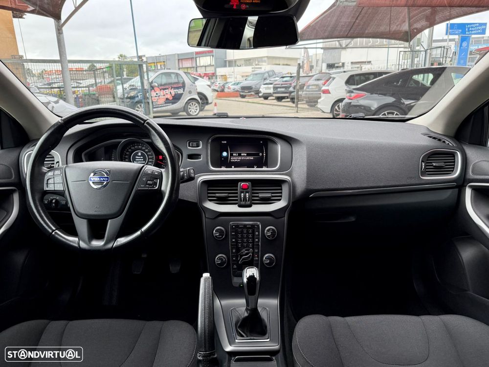 Volvo V40 2.0 D2 Momentum - 15