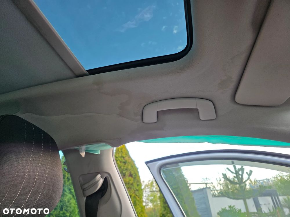 Volkswagen Golf - 23