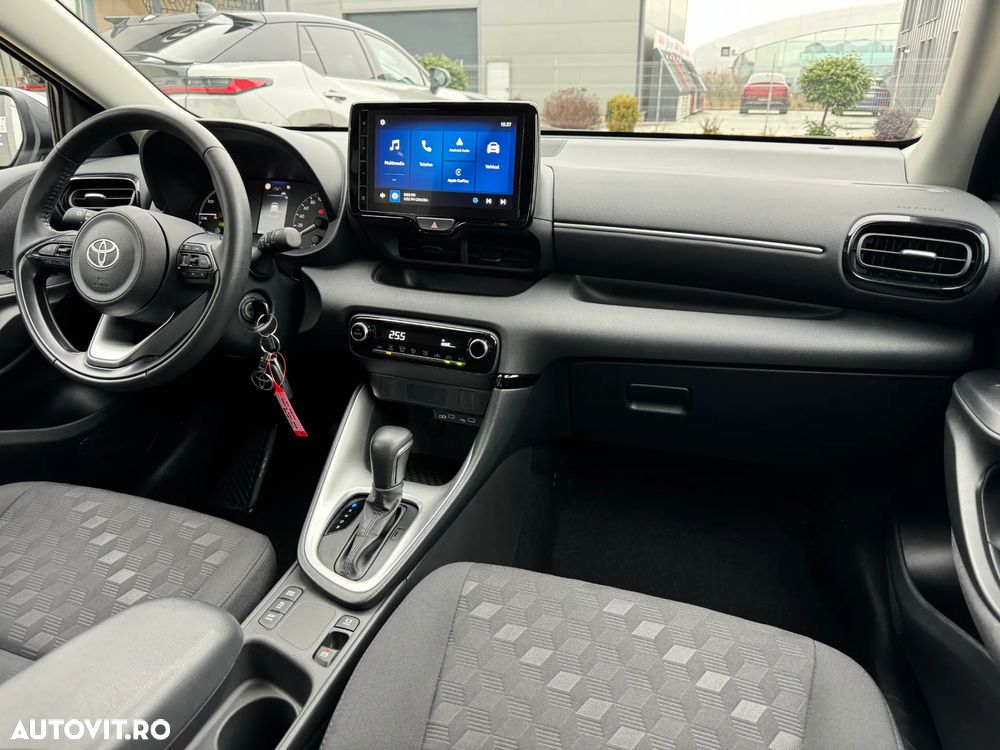 Toyota Yaris - 23