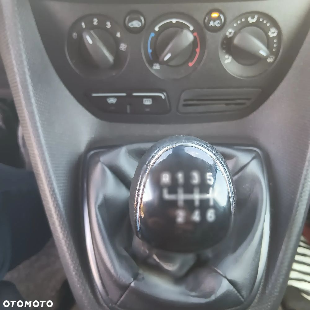 Ford Transit Connect 220 L1 LKW Trend - 22