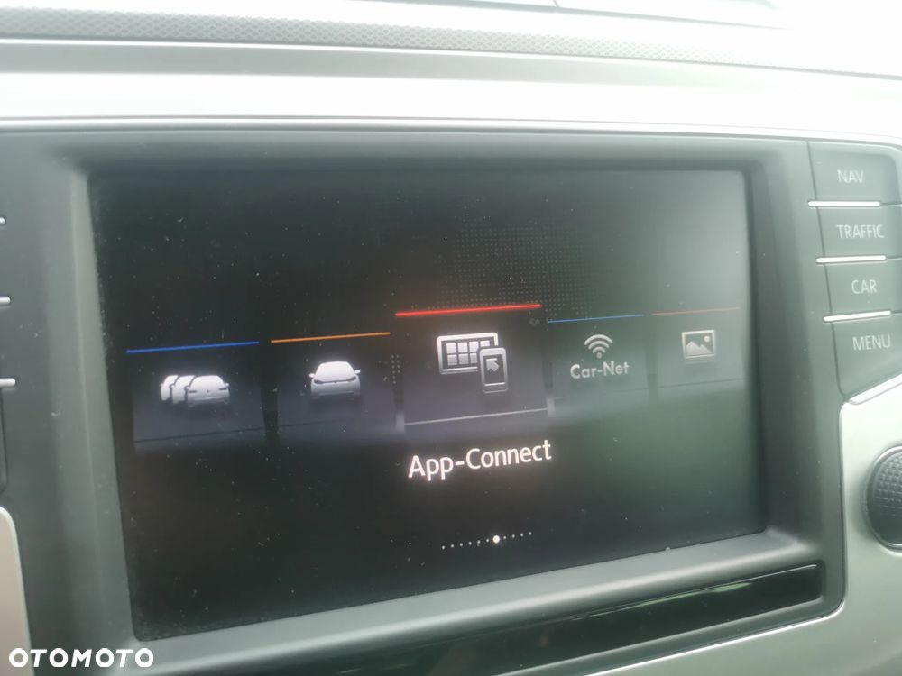 Volkswagen Passat Variant 2.0 TDI BMT Comfortline - 20