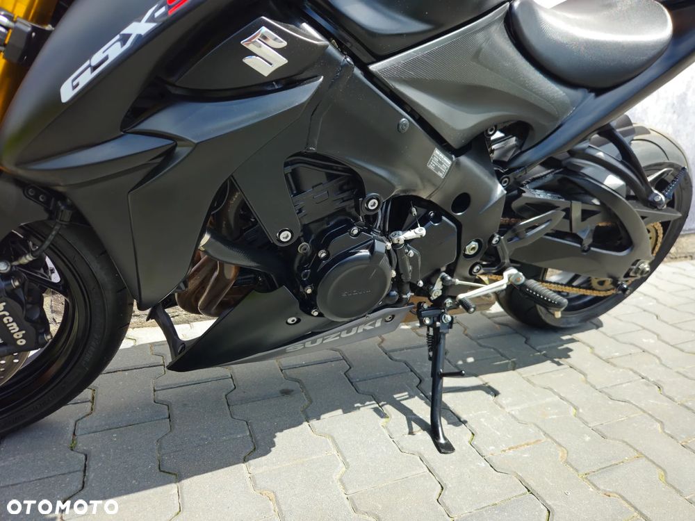 Suzuki GSX - 9