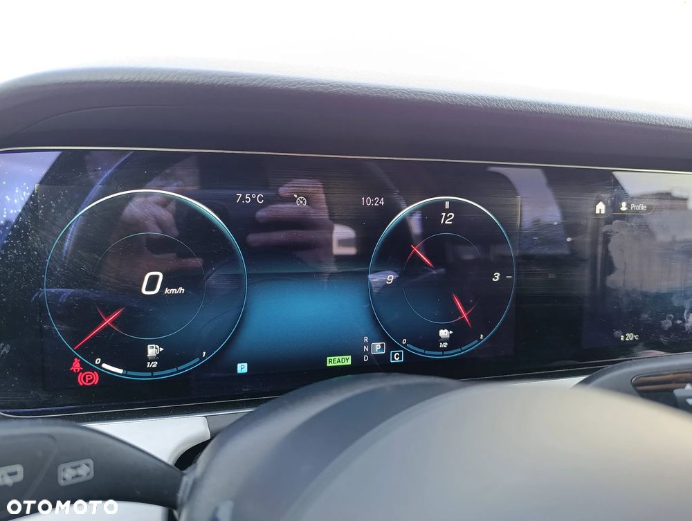 Mercedes-Benz Klasa E 300 de 4Matic T 9G-TRONIC - 34