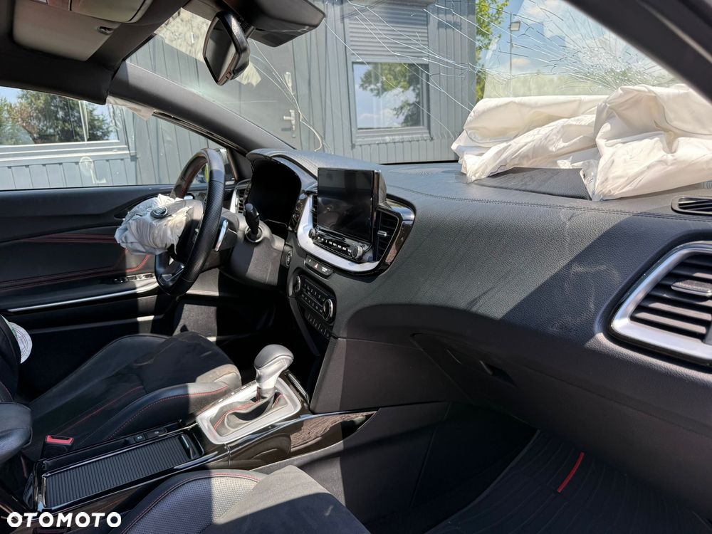 Kia ProCeed - 19