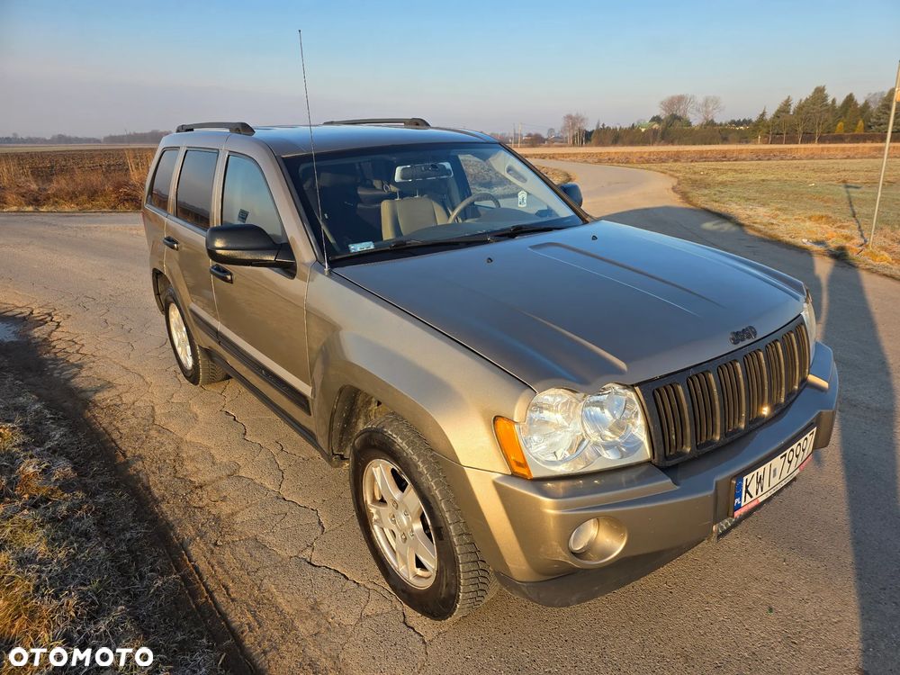 Jeep Grand Cherokee - 30