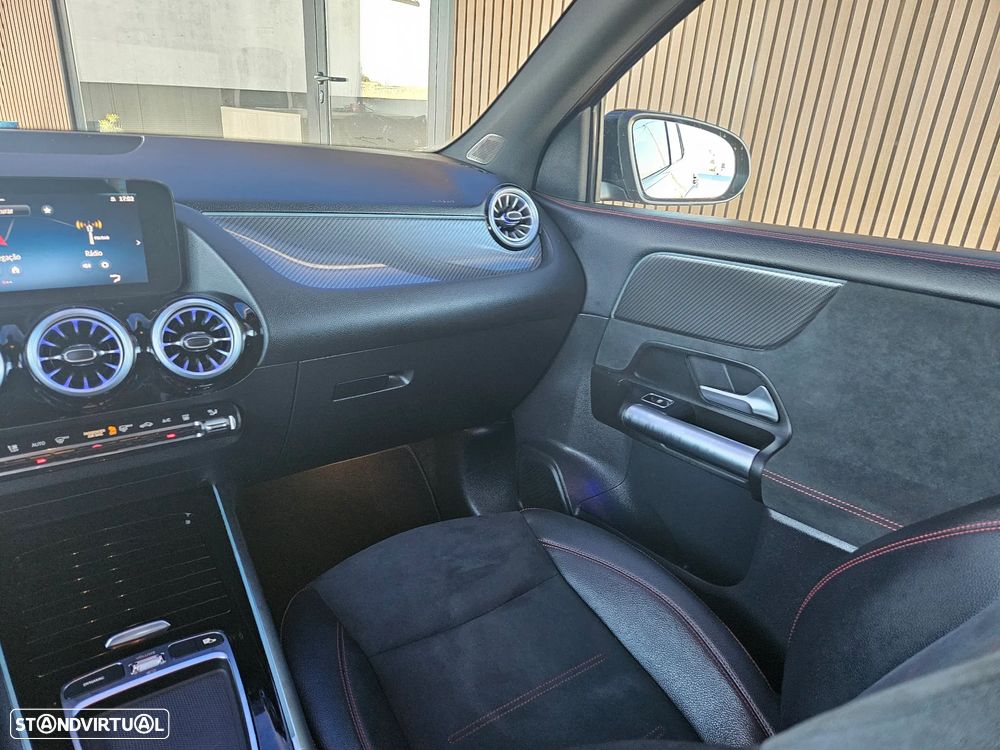 Mercedes-Benz GLA 250 e AMG Line - 43