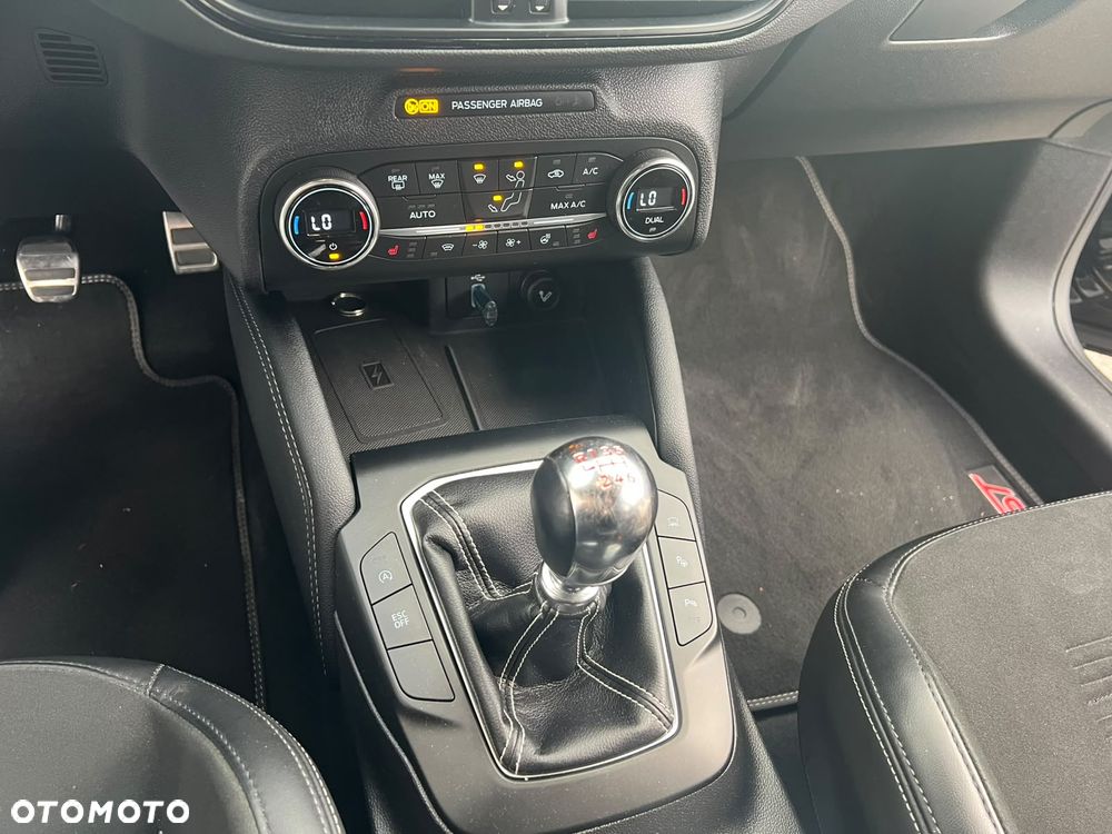 Ford Focus 2.0 EcoBlue ST - 8