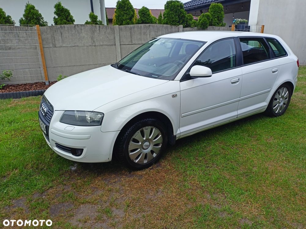 Audi A3 Sportback - 4