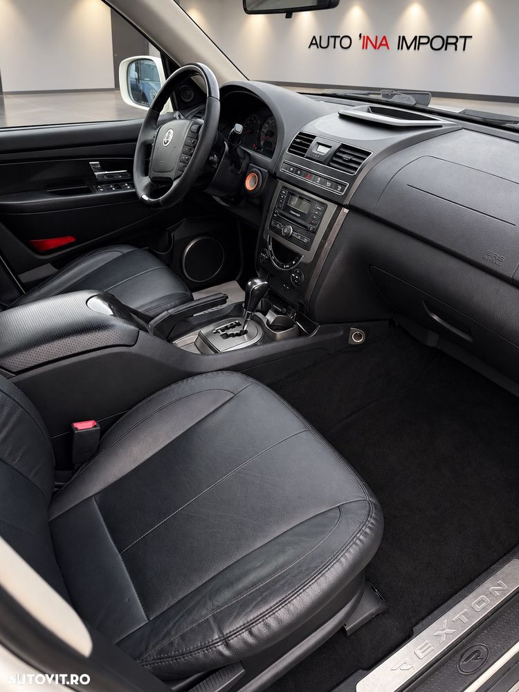 SsangYong REXTON W 2.0 e-XDI 4WD DLX Plus Aut. - 8