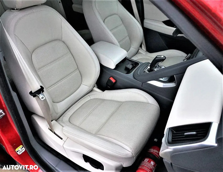 Jaguar E-Pace P200 AWD S - 13
