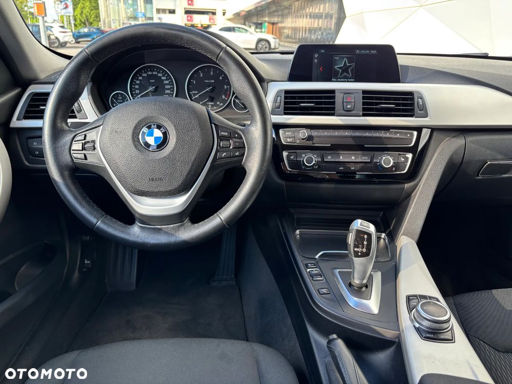 BMW Seria 3 320d Advantage - 19