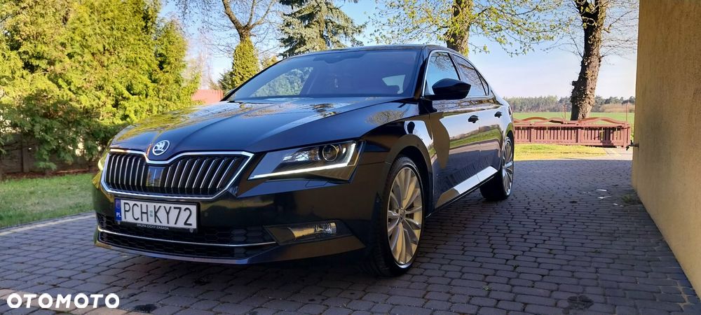 Skoda Superb 2.0 TDI Style DSG - 4