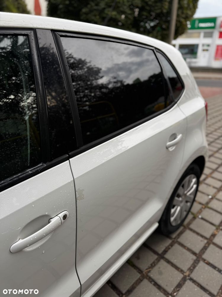 Volkswagen Polo 2010 photo 4