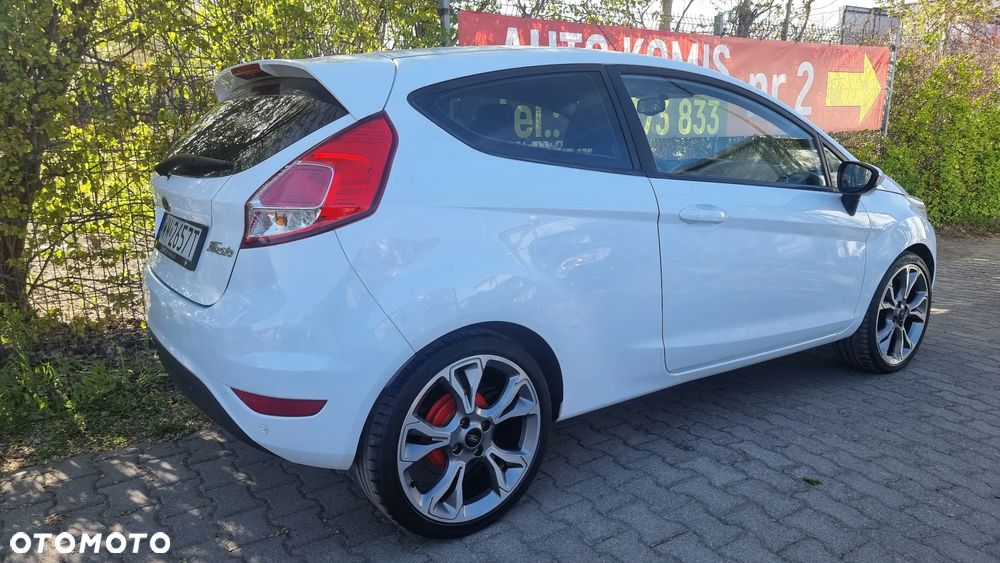 Ford Fiesta 1.5 TDCi Ambiente - 25