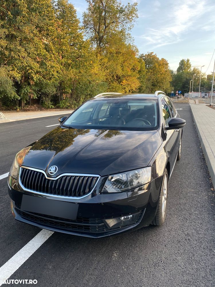 Skoda Octavia 1.6 TDI DSG Style - 1